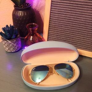 Blue ray ban aviators